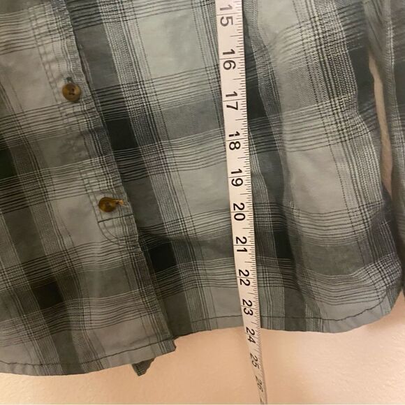 Carhartt Long sleeve button down gray plaid 100% cotton flannel shirt woman’s XS - Picture 9 of 10